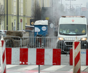 Pęknięta rura paraliżuje Wolę. Górczewska zamknięta na tydzień po awarii ciepłowniczej