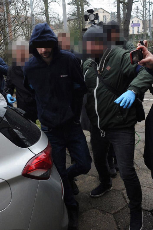  Wjechał w grupę ludzi, 20 osób trafiło do szpitala. Sprawca jest przesłuchiwany. Usłyszy wkrótce zarzuty