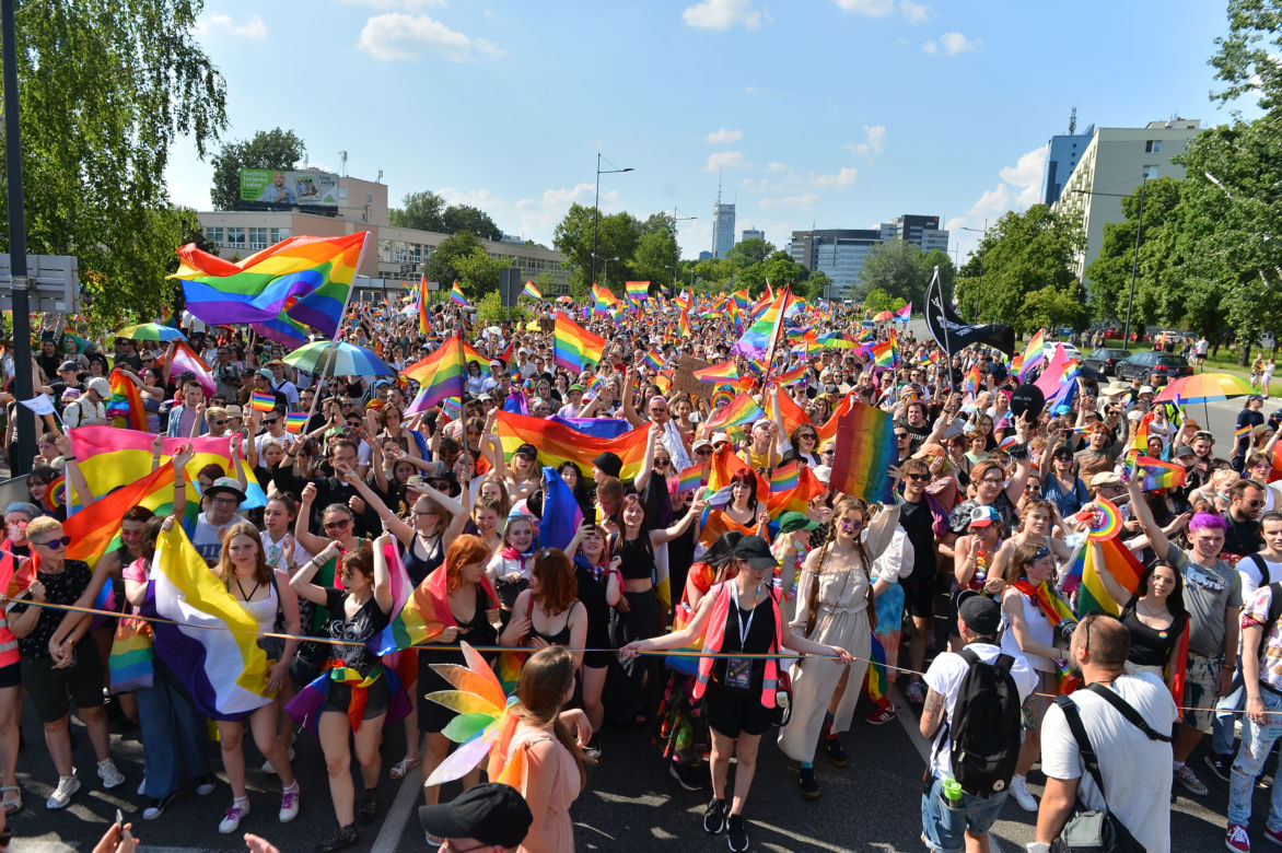 Według wstępnych szacunków - było to nawet kilkanaście tysięcy osób