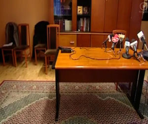 Prokurator STRZELIŁ SOBIE W GŁOWĘ na konferencji - ZDJĘCIA - MINUTA PO MINUCIE