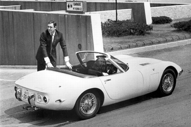 Toyota 2000 GT