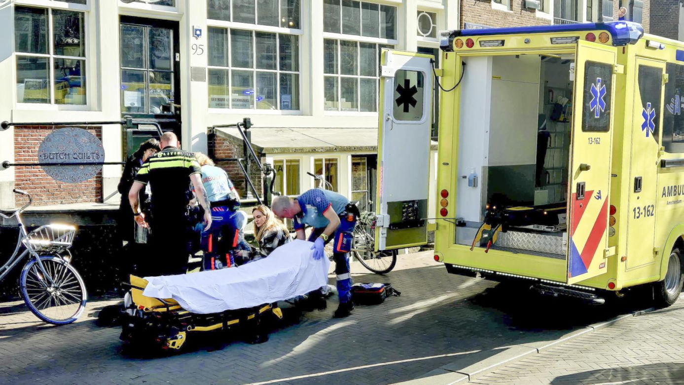 Atak nożownika w Amsterdamie. Polak wśród rannych 