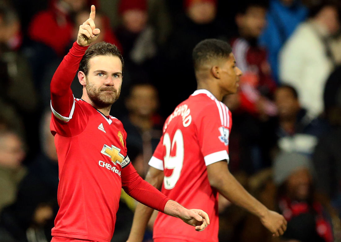 Piłkarze Manchesteru City i Manchesteru United