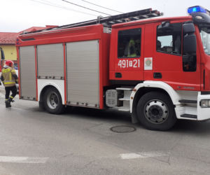 Zderzenie auta osobowego ze skuterem u zbiegu Targowej z Iłżecką