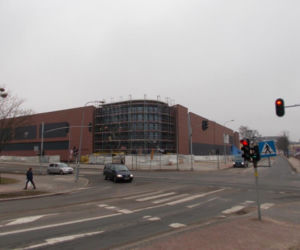 Tak wygląda obecny stan elewacji galerii handlowej Neptun w Starogardzie Gdańskim
