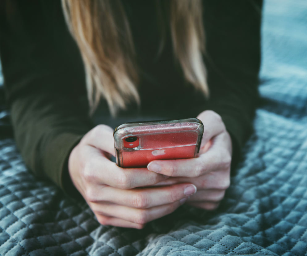 Ministerstwo Zdrowia wyśle w piątek ponad 15,5 mln SMS-ów do osób w pełni zaszczepionych