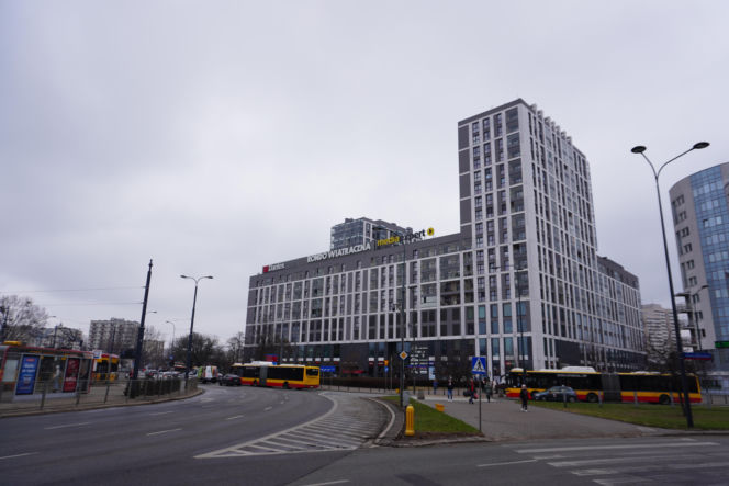 Dziś tak wygląda miejsce po dawnym Uniwersamie Grochów