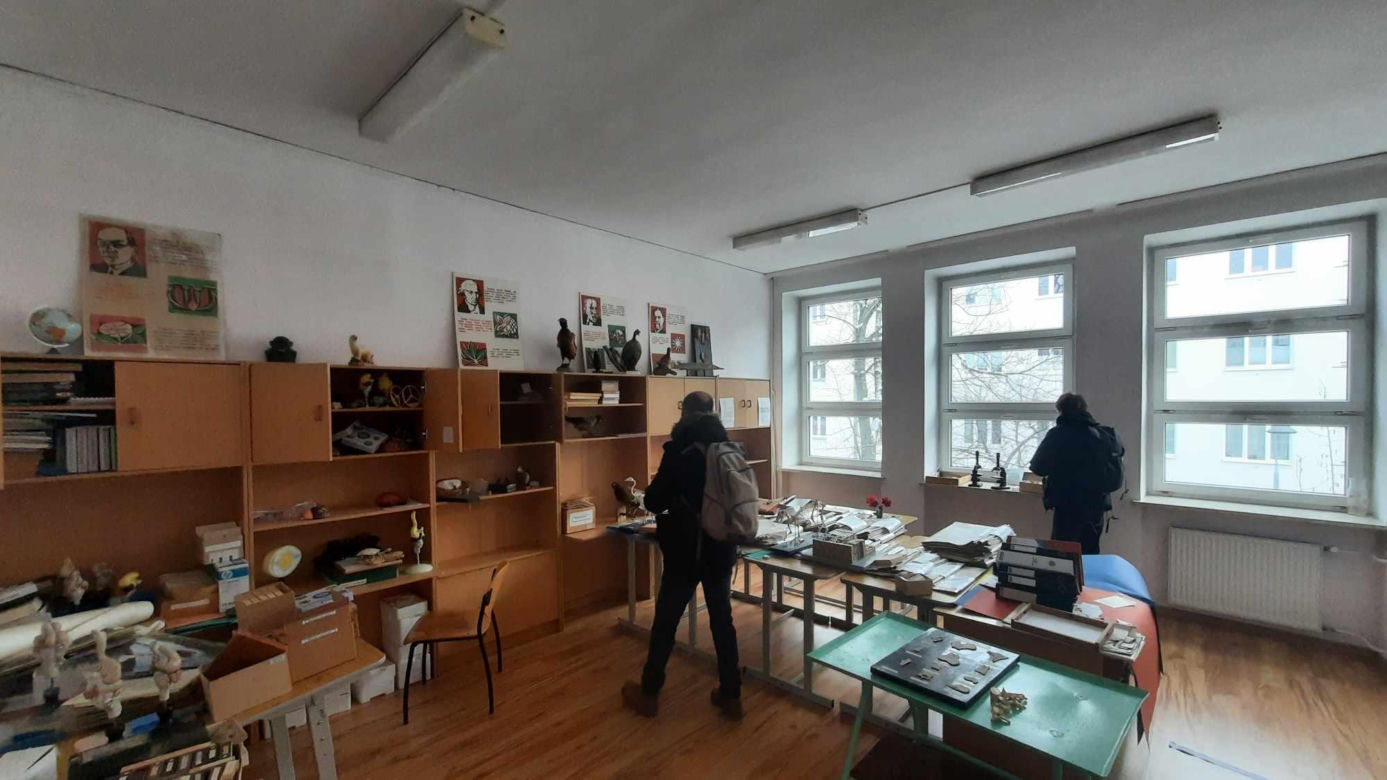Tak wygląda przejęta od Rosji szkoła w Warszawie 