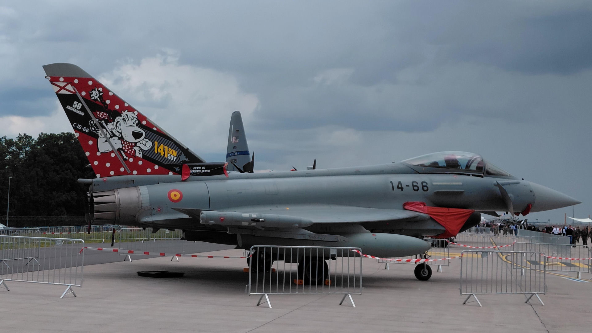 Niemiecki samolot Eurofighter Typhoon