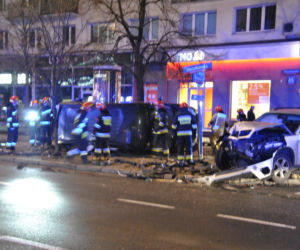 Zderzenie BMW z taksówką na Marszałkowskiej