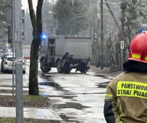 Wielka akcja służb w Otwocku. Ktoś podłożył bombę pod komisariatem?