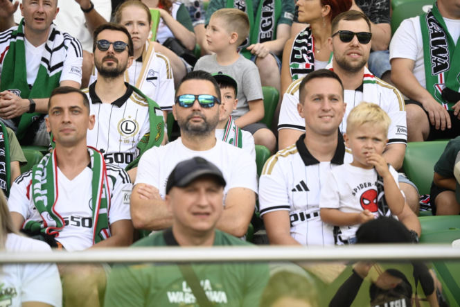 Legia Warszawa - Zagłębie Lubin: Zdjęcia kibiców