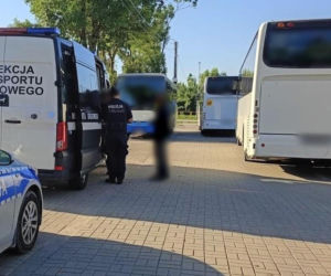 Kierowca autobusu przewoził dzieci, będąc pod wpływem alkoholu!