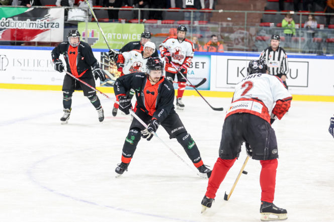 Mecz hokejowy Reprezentacji Artystów Polskich i Przedsiębiorców