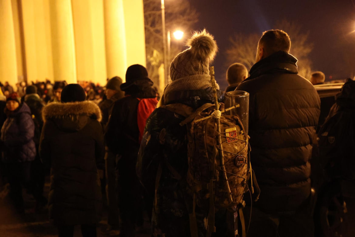Kilka tysięcy osób w piątkowy wieczór wyruszyło z Lublina w 10. Ekstremalną Drogę Krzyżową