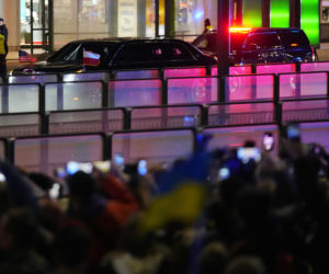Dziki tłum przywitał Joe Bidena pod Marriottem 