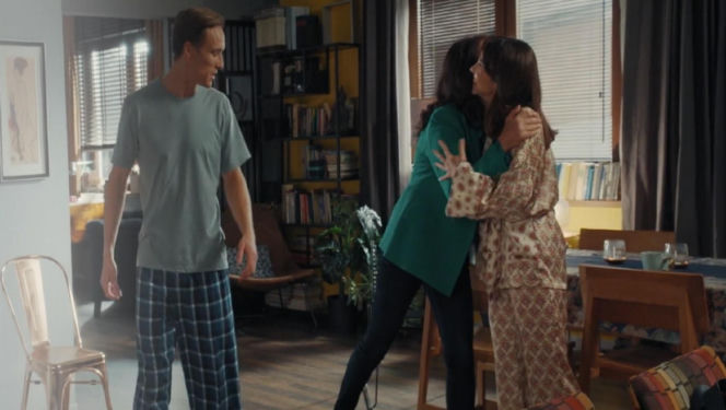 M jak miłość odc. 1913. Aleksandra (Małgorzata Pieczyńska), Aneta (Ilona Janyst), Olek (Maurycy Popiel)