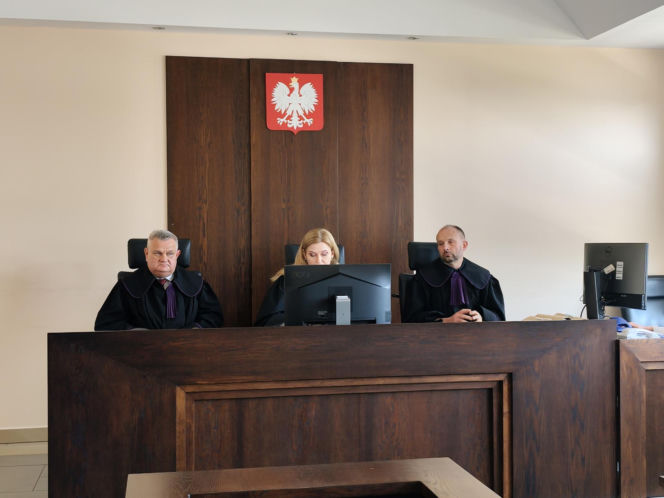 Jechał pod wpływem alkoholu, rozbił mercedesa o słup. 18-letnia Ania zginęła na miejscu