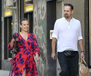 Anna Mucha na bazarze