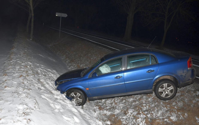 18-latek wjechał do rowu. Chwile grozy w Borucinku