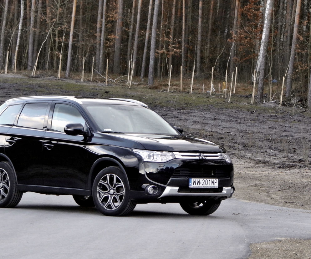 Mitsubishi Outlander 2.2 DID AT 4WD Fischer