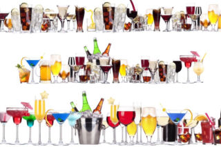 Niskokaloryczne drinki na sylwestra i karnawał. Przepisy na dietetyczne drinki alkoholowe