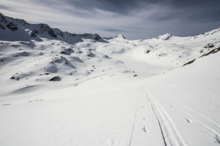 Lawina porwała narciarkę z psem. Co pokazało wstrząsające nagranie z Pirenejów?