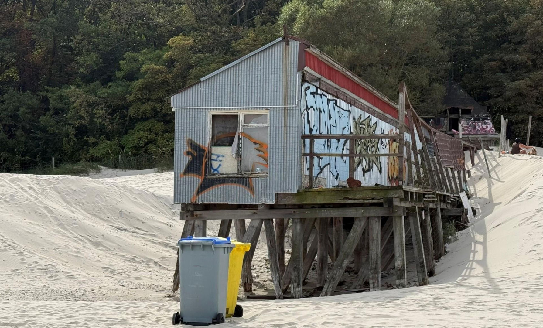 Ruina na plaży czyli zabytkowe kąpielisko Morskie Oko w Kołobrzegu