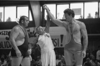 Okropna wiadomość w ostatnim dniu igrzysk! Nie żyje legendarny medalista olimpijski. Olbrzym z Rzeszowa