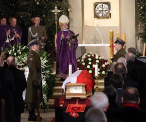 11 lat temu zmarł Józef Oleksy. Tak wyglądał jego pogrzeb