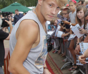 Tak się zmieniał Sebastian Fabijański