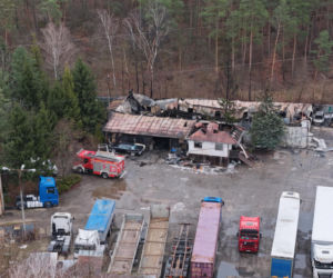 Potężny pożar hali w Warszawie. Wszystko spłonęło, zostały tylko zgliszcza