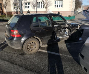 Wypadek na rondzie Jagiellonów w Bydgoszczy [ZDJĘCIA]