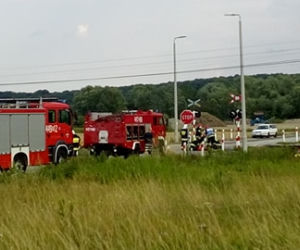 SZYNOBUS ZDERZYŁ SIĘ ze skuterem. Jedna osoba nie żyje!