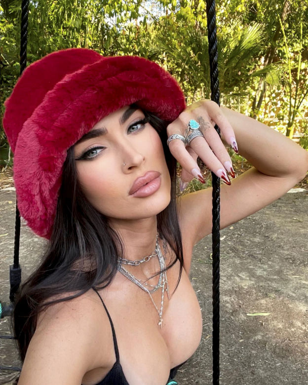  Dramat Pameli Anderson! Megan Fox znowu ją skopiowała