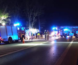 Pożar wybuchł w nocy. Ogień i dym odcięły drogę ucieczki czteroosobowej rodzinie