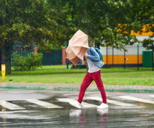 Załamanie pogody tuż przed majówką! Plany tysięcy Polaków do wymiany. Nie ma złudzeń