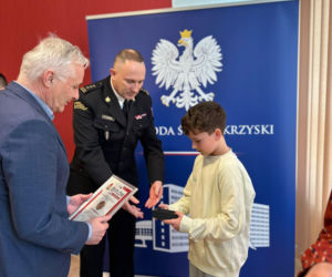 Szóstka młodych bohaterów ze Świętokrzyskiego z odznaką „Iuvenis Forti”