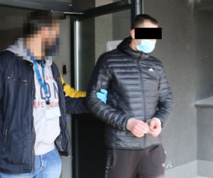 Lublin: FABRYKA narkotyków na Tatarach. „Amfa” w lodówce, mężczyzna W WERSALCE [ZDJĘCIA]