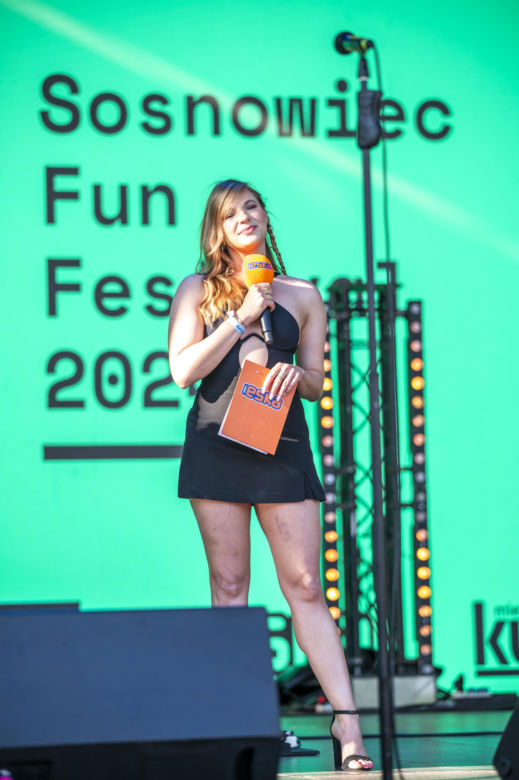 Zespół Nadmiar na scenie Sosnowiec Fun Festival