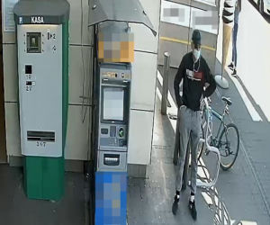 Ten mężczyzna kradł na BLIKa! Policja ma jego zdjęcia