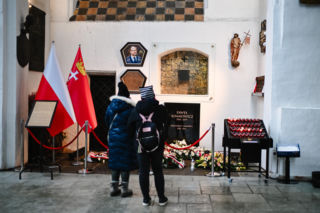 Rocznica śmierci Pawła Adamowicza. Tak dziś wygląda grób prezydenta Gdańska