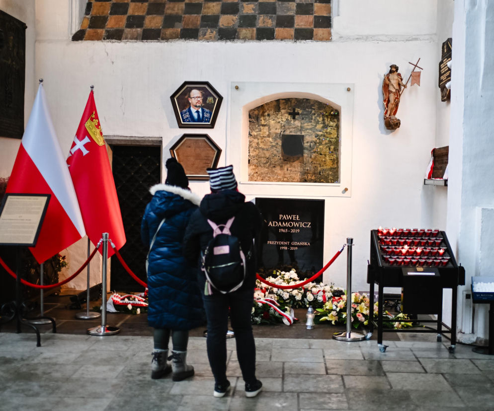 Rocznica śmierci Pawła Adamowicza. Tak dziś wygląda grób prezydenta Gdańska