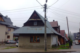 Była popularniejszym kurortem niż Zakopane. To jedna z najpiękniejszych wsi w woj. małopolskim