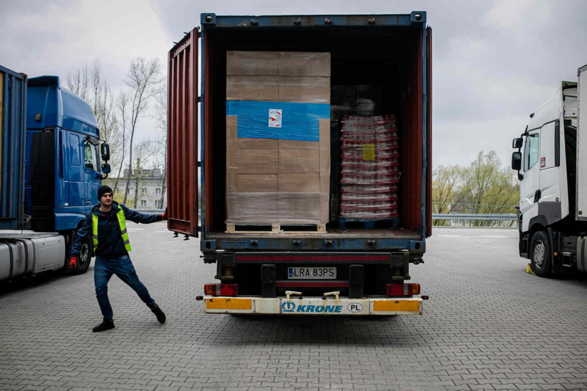  Największy prywatny konwój humanitarny z Polski dociera właśnie na Ukrainę 