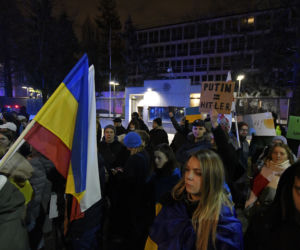 Kolejny protest pod ambasadą Rosji w Warszawie