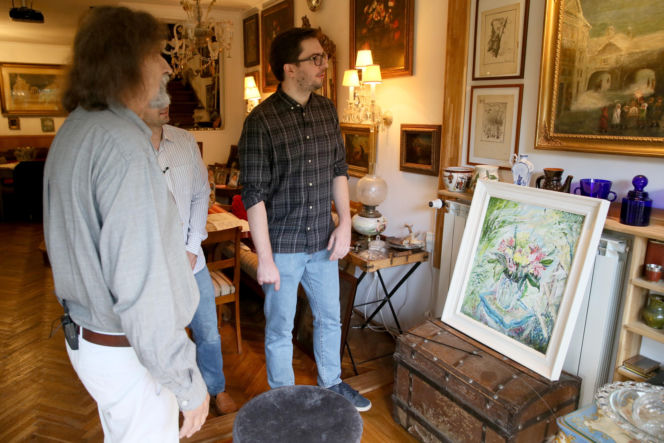 Wiemy, u kogo teraz mieszka Jarosław Kaczyński! W takich warunkach spędza czas. Mamy ZDJĘCIA!