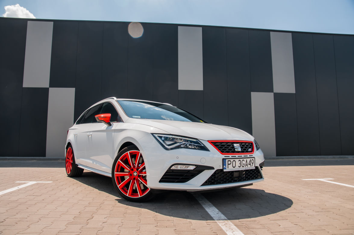 Seat Leon ST Cupra 2.0 TSI 300 KM DSG6 4Drive 
