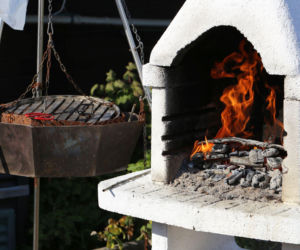 Grill w ogrodzie