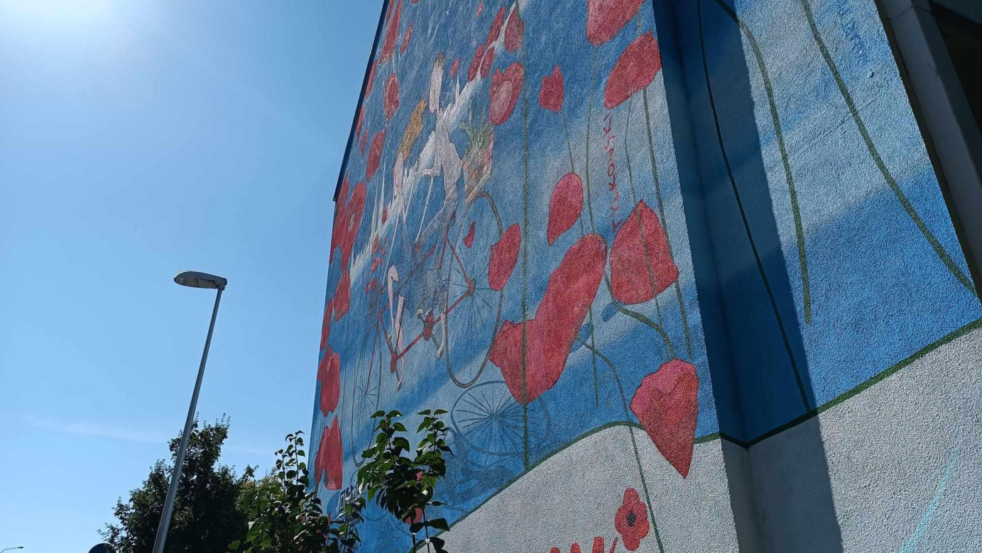 Odwiedziliśmy nowy mural we Wrocławiu. Musimy przyznać - robi wrażenie! Zobaczcie, jak wygląda